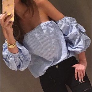 Off the shoulder striped top with scrunched sleeve